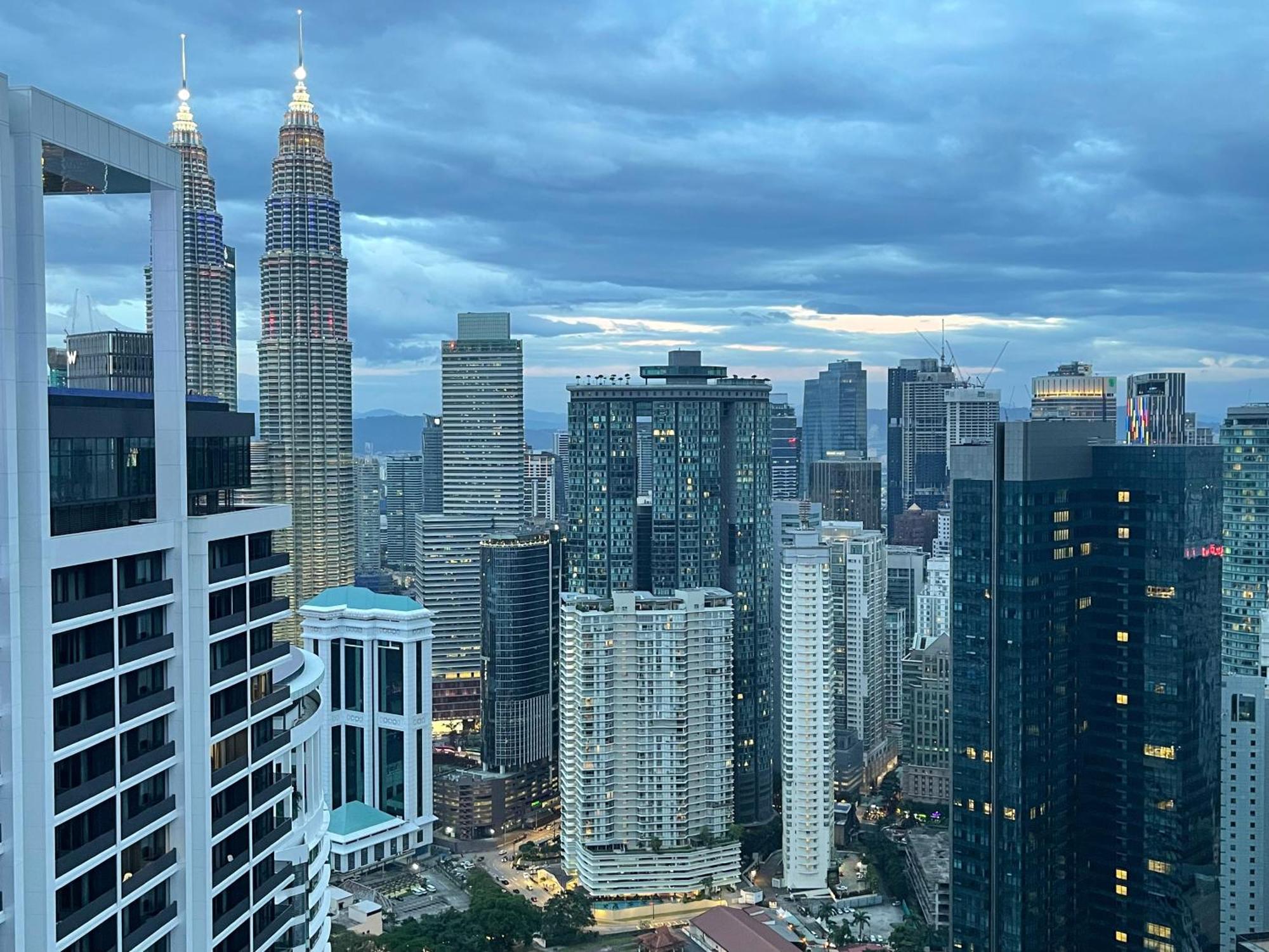 The Platinum Klcc By Infinity Pool Apartment Kuala Lumpur Ngoại thất bức ảnh